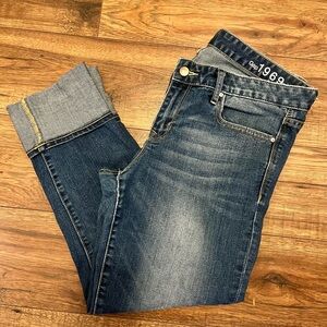 GAP cropped jeans size 31 waist